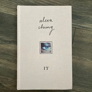 Alexa Chung book IT